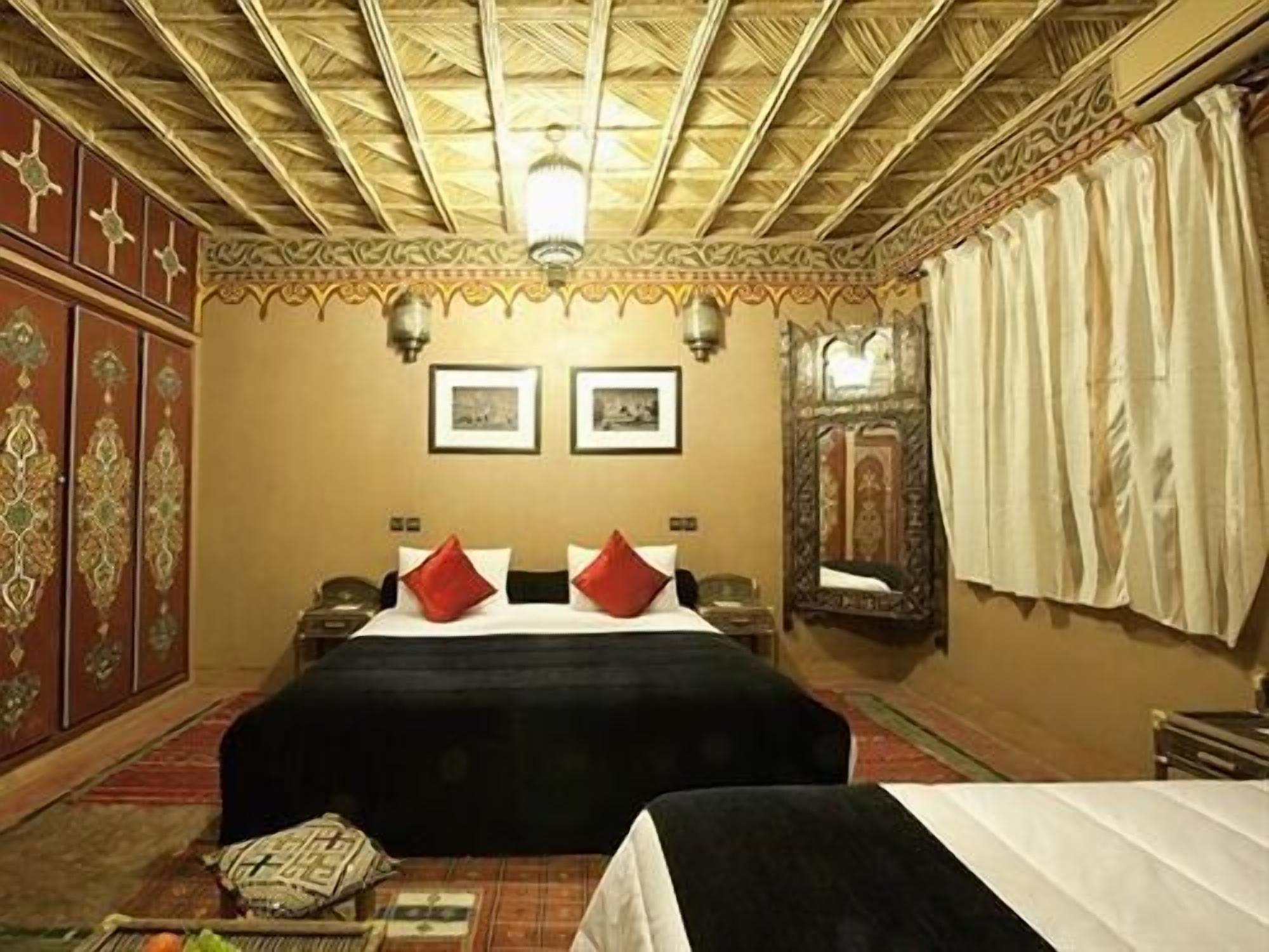 Riad Варзазат Екстериор снимка
