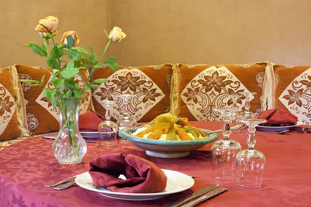 Riad Варзазат Екстериор снимка