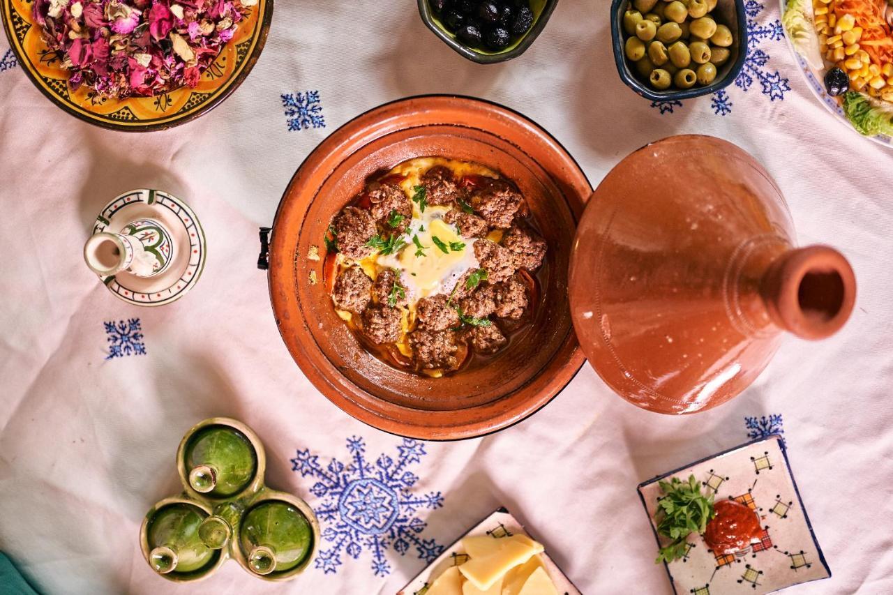 Riad Варзазат Екстериор снимка